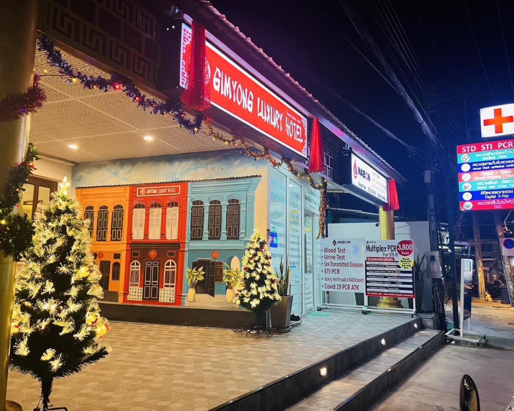 Sunray Beach Hotel Patong Buitenkant foto