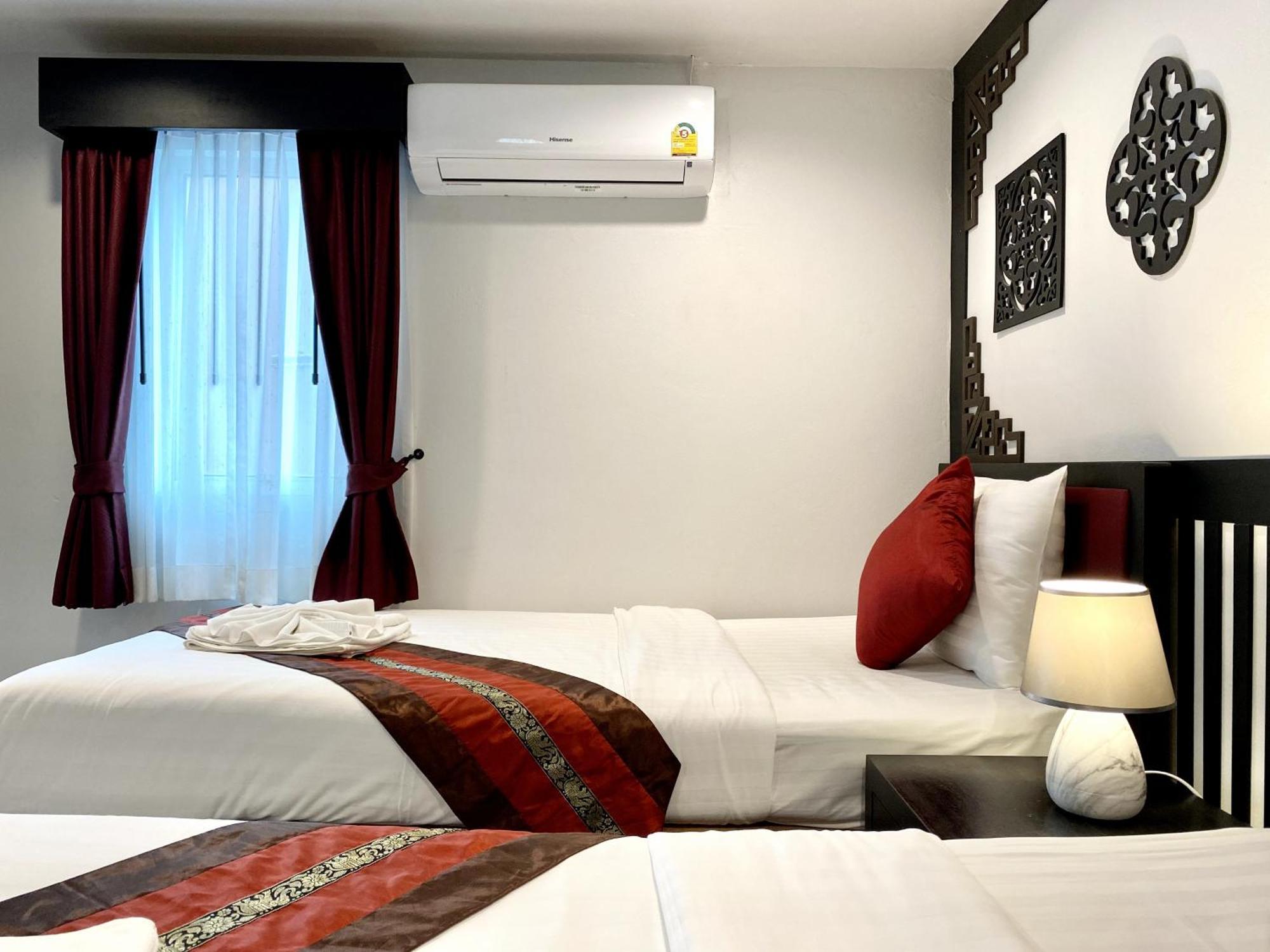 Sunray Beach Hotel Patong Buitenkant foto